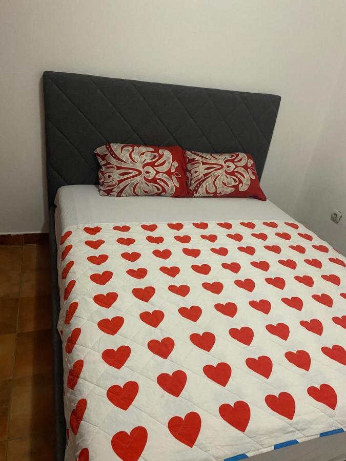 Apartmani Zelenika 헤르섹 외부 사진