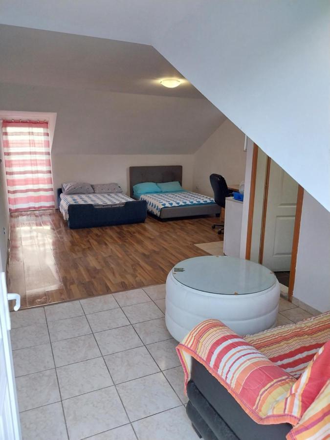 Apartmani Zelenika 헤르섹 외부 사진