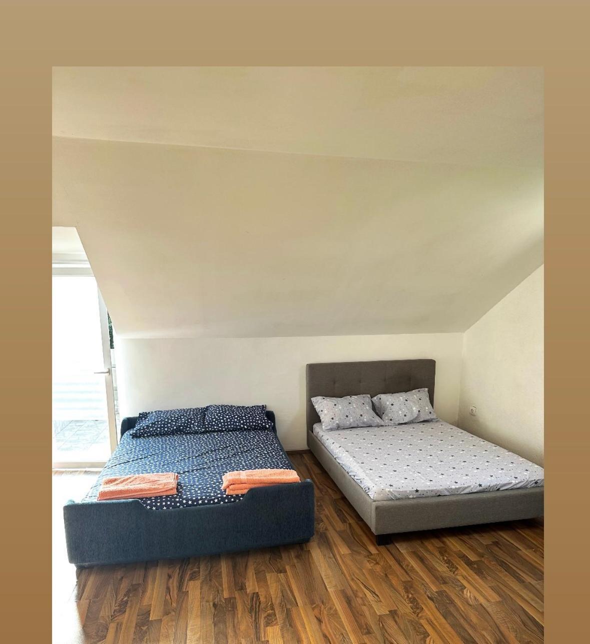 Apartmani Zelenika 헤르섹 외부 사진